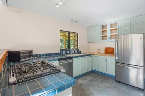 Kitchen - 2151 Highway 128, Philo, CA 95466 photo 2 of 6