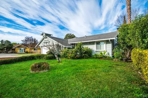 Exterior - 1719 Elm St, Fairfield, CA 94533 photo 6 of 14