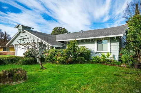 Exterior - 1719 Elm St, Fairfield, CA 94533 photo 7 of 14