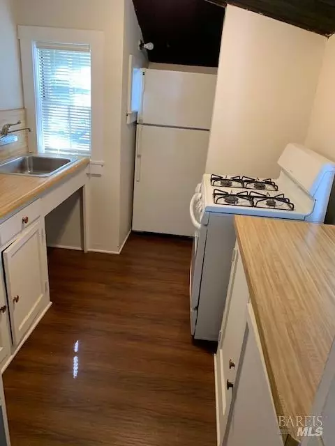 Kitchen - 836 Taylor St, Fairfield, CA 94533 photo 2 of 4