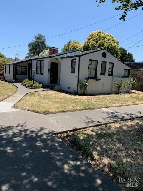 Exterior - 836 Taylor St, Fairfield, CA 94533 photo 2 of 7