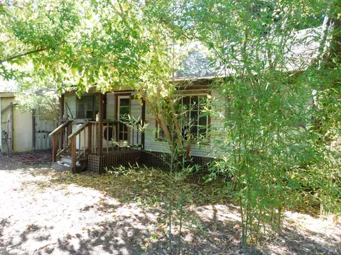 16050 Laughlin Rd, Guerneville, CA 95446