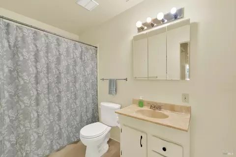 Bath - 105 Sequoia Dr, Vacaville, CA 95687 photo 1 of 2