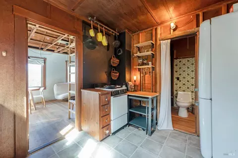 Kitchen - 29011 Willow Creek Rd, Jenner, CA 95450 photo 2 of 3