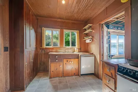 Kitchen - 29011 Willow Creek Rd, Jenner, CA 95450 photo 1 of 3