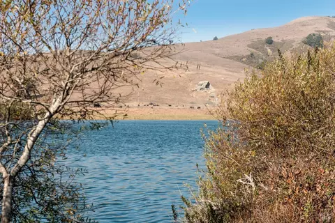 View/Area - 29011 Willow Creek Rd, Jenner, CA 95450 photo 7 of 10