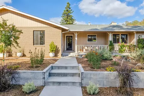 775 W Istvan Rd, Sonoma, CA 95476