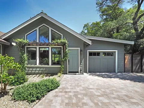 Exterior - 1575 Foxridge Rd, Geyserville, CA 95441 photo 4 of 17