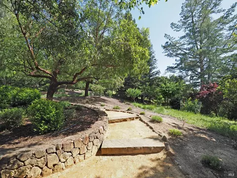 Exterior - 1575 Foxridge Rd, Geyserville, CA 95441 photo 12 of 17