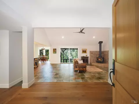 Entry Way - 1575 Foxridge Rd, Geyserville, CA 95441 photo 2 of 2