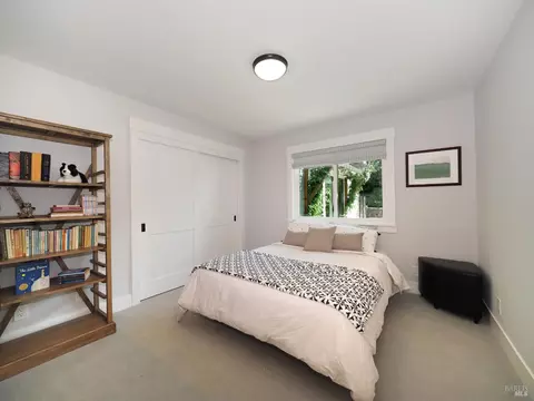 Bedroom - 1575 Foxridge Rd, Geyserville, CA 95441 photo 6 of 6