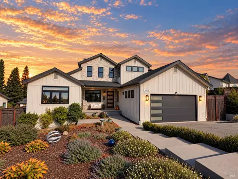 2009 Stony Oak Ct NE, Santa Rosa, CA 95403