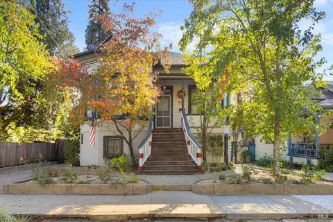 220 North St, Healdsburg, CA 95448