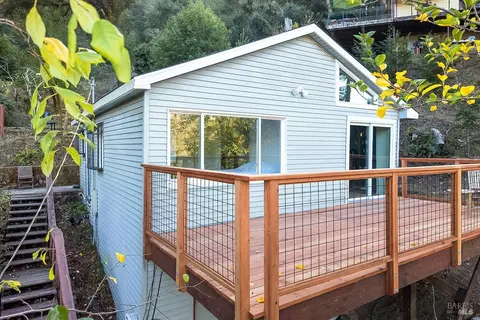 3 Sunshine Ln, San Geronimo, CA 94963