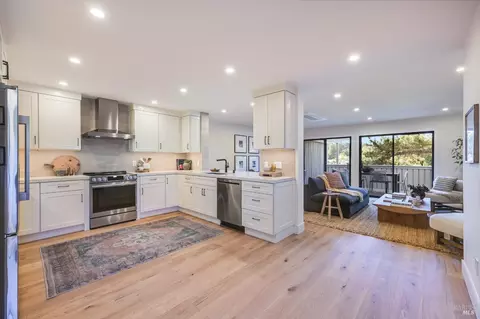167 Knollwood Dr, San Rafael, CA 94901