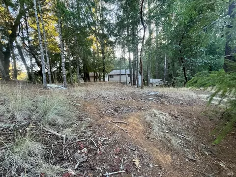 25350 Madrone Pl, Willits, CA 95490 photo 6