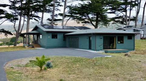 Exterior - 209 Calle Del Sol, Bodega Bay, CA 94923 photo 2 of 8