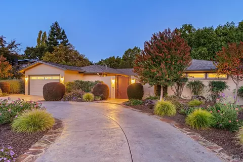 35 Fairway Dr, Novato, CA 94949