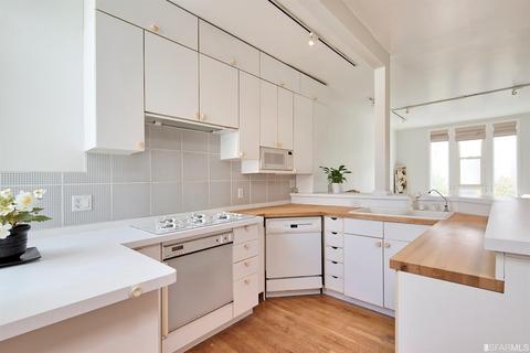 2774 Union St #4, San Francisco, CA 94123 photo 3
