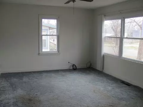 413 W 1st St, Eldon, MO 65026 photo 3