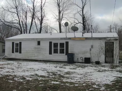 413 W 1st St, Eldon, MO 65026 photo 8