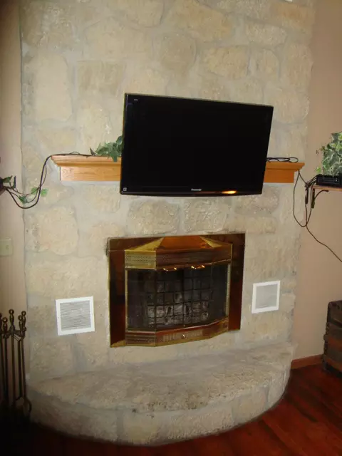 138 Franklin St, Holts Summit, MO 65043 photo 6