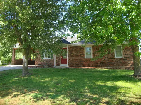 138 Franklin St, Holts Summit, MO 65043 photo 1