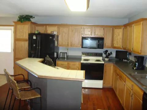 138 Franklin St, Holts Summit, MO 65043 photo 3