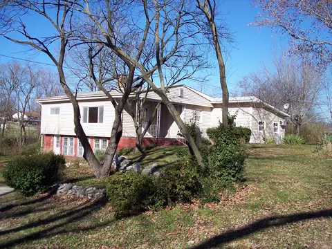 416 E Locust St, Paris, MO 65275 photo 5
