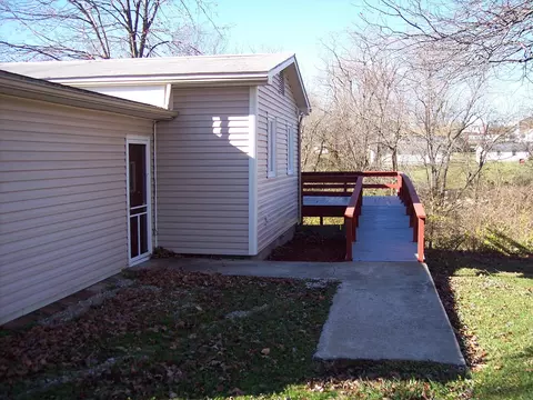 416 E Locust St, Paris, MO 65275 photo 7
