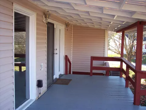 416 E Locust St, Paris, MO 65275 photo 9