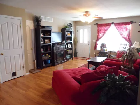 298 E Tully Ct, Columbia, MO 65202 photo 8