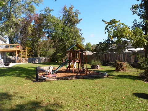 298 E Tully Ct, Columbia, MO 65202 photo 3
