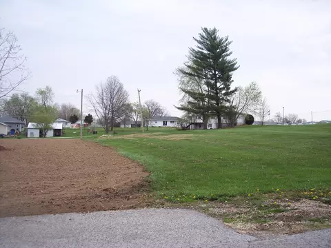 301 E Hickory St, Paris, MO 65275 photo 9