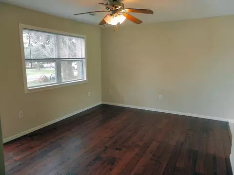 429 E Clearview Dr, Columbia, MO 65202 photo 4