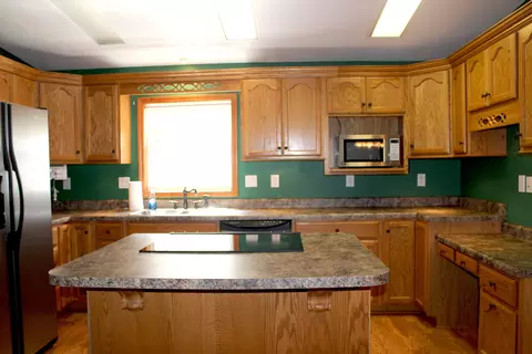 206 4th St, Pilot Grove, MO 65276 photo 4