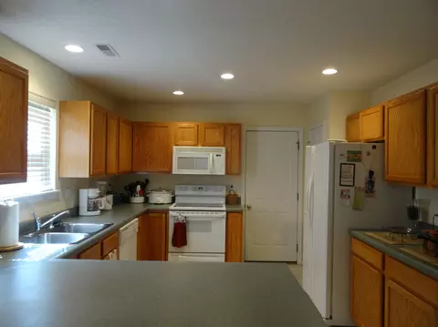 572 E Clearview Dr, Columbia, MO 65202 photo 3