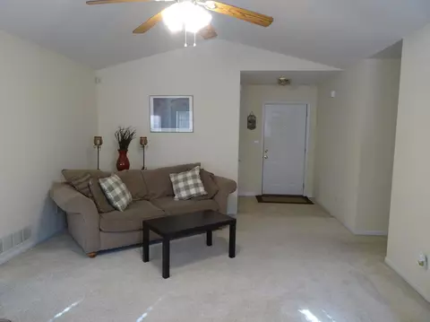 572 E Clearview Dr, Columbia, MO 65202 photo 9