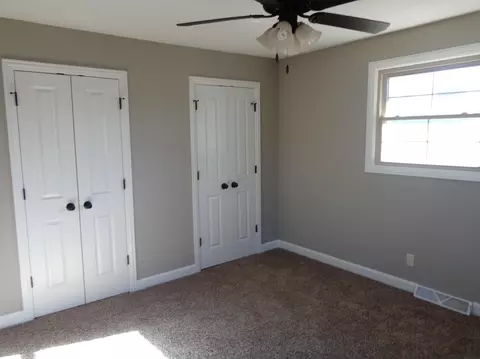 700 W Bruton St, Centralia, MO 65240 photo 9