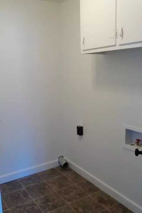 700 W Bruton St, Centralia, MO 65240 photo 6