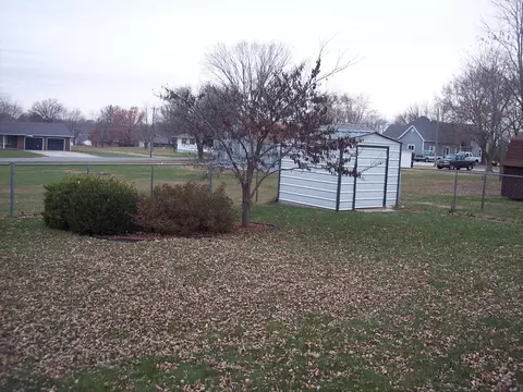 505 Fairview St, Paris, MO 65275 photo 6