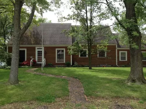728 N Lake Dr, Marshall, MO 65340 photo 1