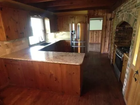 728 N Lake Dr, Marshall, MO 65340 photo 3