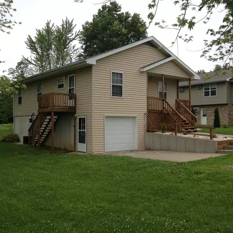 127 Hunter Ln, Holts Summit, MO 65043 photo 1