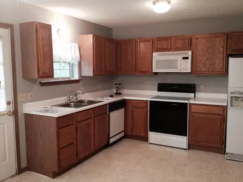 127 Hunter Ln, Holts Summit, MO 65043 photo 5