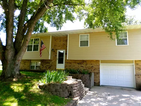 220 E Winter St, Columbia, MO 65202 photo 2