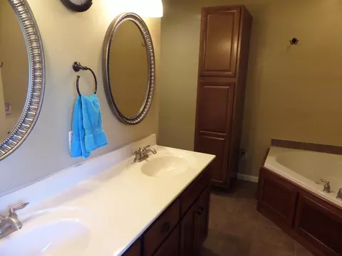 2045 Bromin Ct, Holts Summit, MO 65043 photo 13
