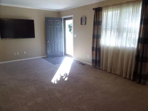 1843 Rabbit Run Ct, Holts Summit, MO 65043 photo 3