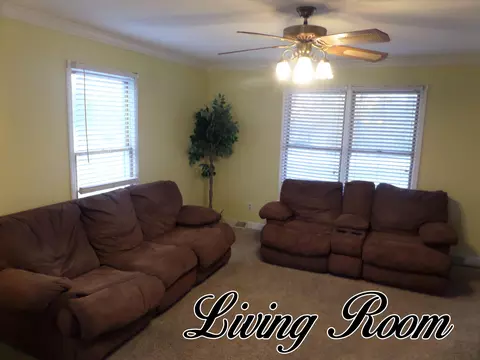 324 Ascension Pt, Holts Summit, MO 65043 photo 5