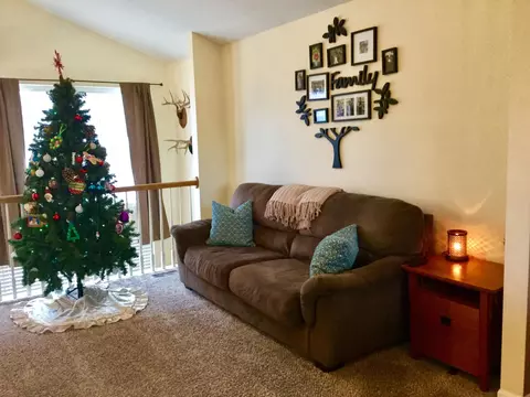 361 E Sackets Rd, Columbia, MO 65202 photo 2